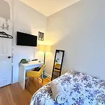 2 Bedroom - Upper East Side - Manhattan